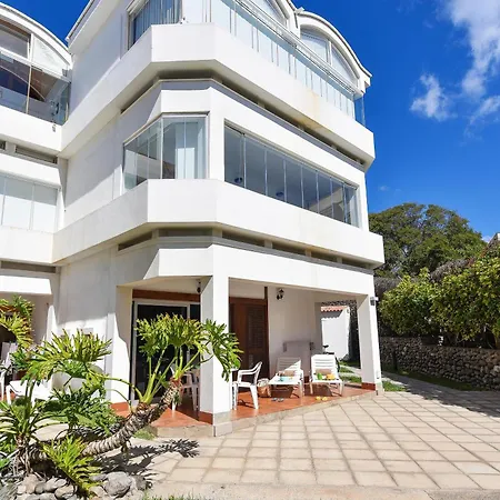 Aida 112 By Villagrancanaria *